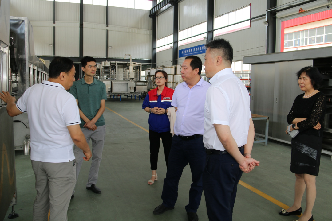 中國(guó)肉類協(xié)會(huì)常務(wù)副會(huì)長(zhǎng)兼秘書(shū)長(zhǎng)陳偉一行蒞臨銳智考察調(diào)研 中國(guó)肉類協(xié)會(huì)常務(wù)副會(huì)長(zhǎng)兼秘書(shū)長(zhǎng)陳偉一行蒞臨銳智考察調(diào)研