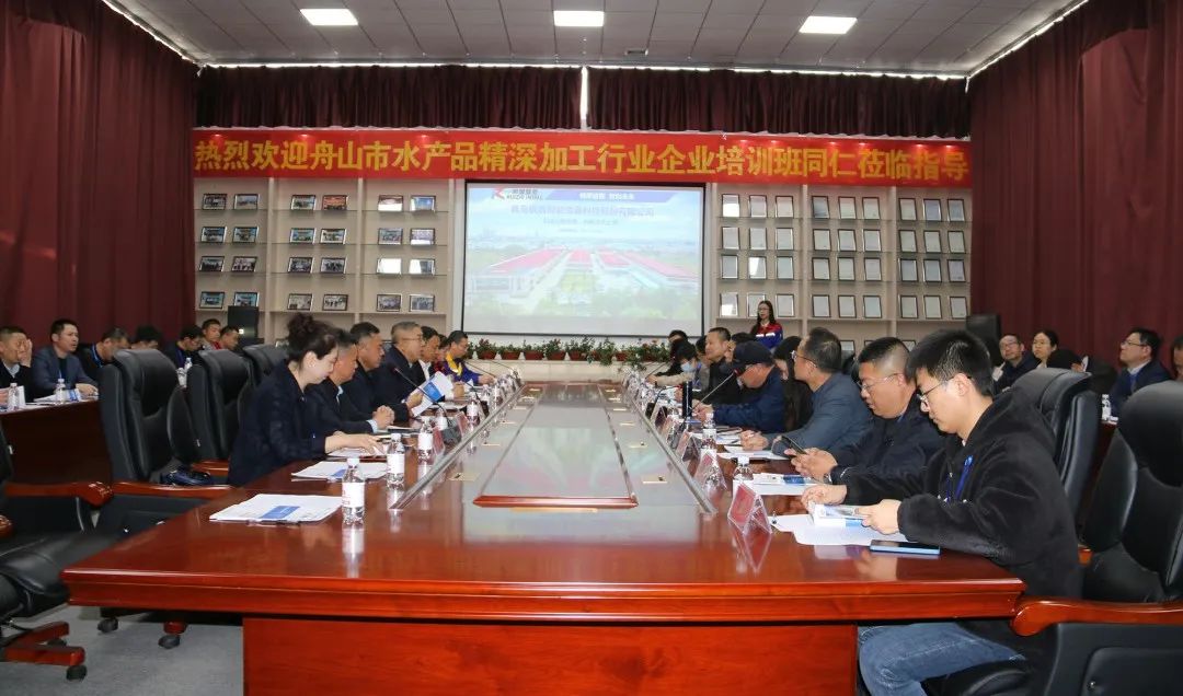 舟山市經(jīng)信局副局長(zhǎng)毛潤(rùn)洲攜舟山市優(yōu)秀企業(yè)家代表一行40余人蒞臨銳智股份調(diào)研考察！