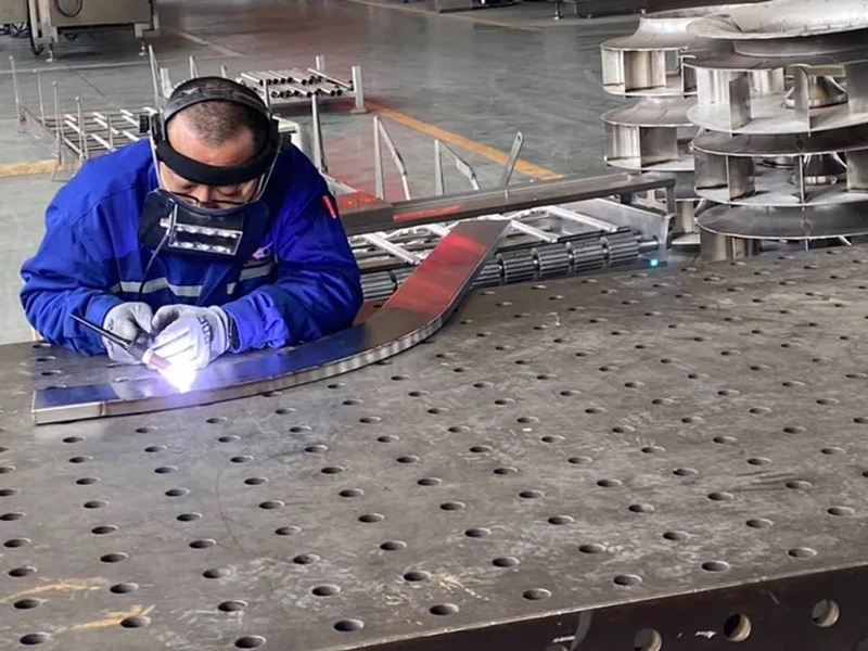 焊工標(biāo)兵欒俊杰：匠心獨運，品質(zhì)卓越