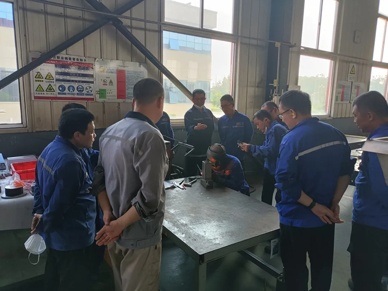 《提升技能，鑄就未來：公司焊工技能培訓(xùn)火熱進(jìn)行》