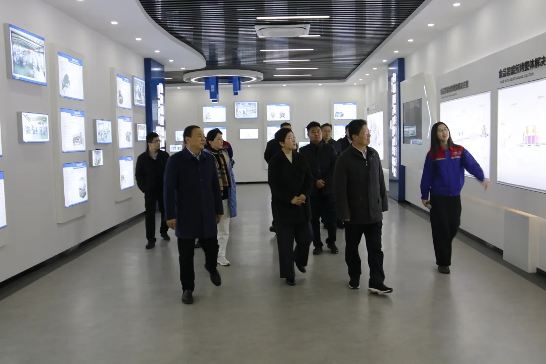 市政協黨組書記、主席孟慶斌一行赴銳智智能開展調研指導工作